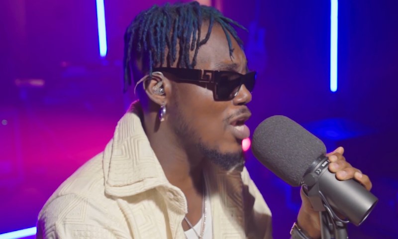 Camidoh singing in a live session